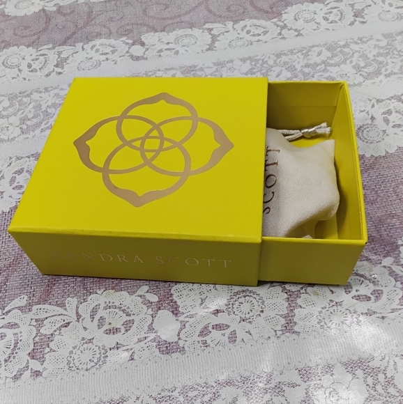 Kendra Scott Nicola Statement Earrings - Picture 12 of 13